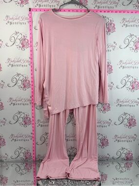wiwi Bambo set Light Pink Long-Sleeve Pajama Set Two-Piece Soft Lounge Comfy Pjs